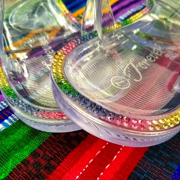 👠$25 SALE! Forever Link Rhinestone Sandals - Picture 5 of 7